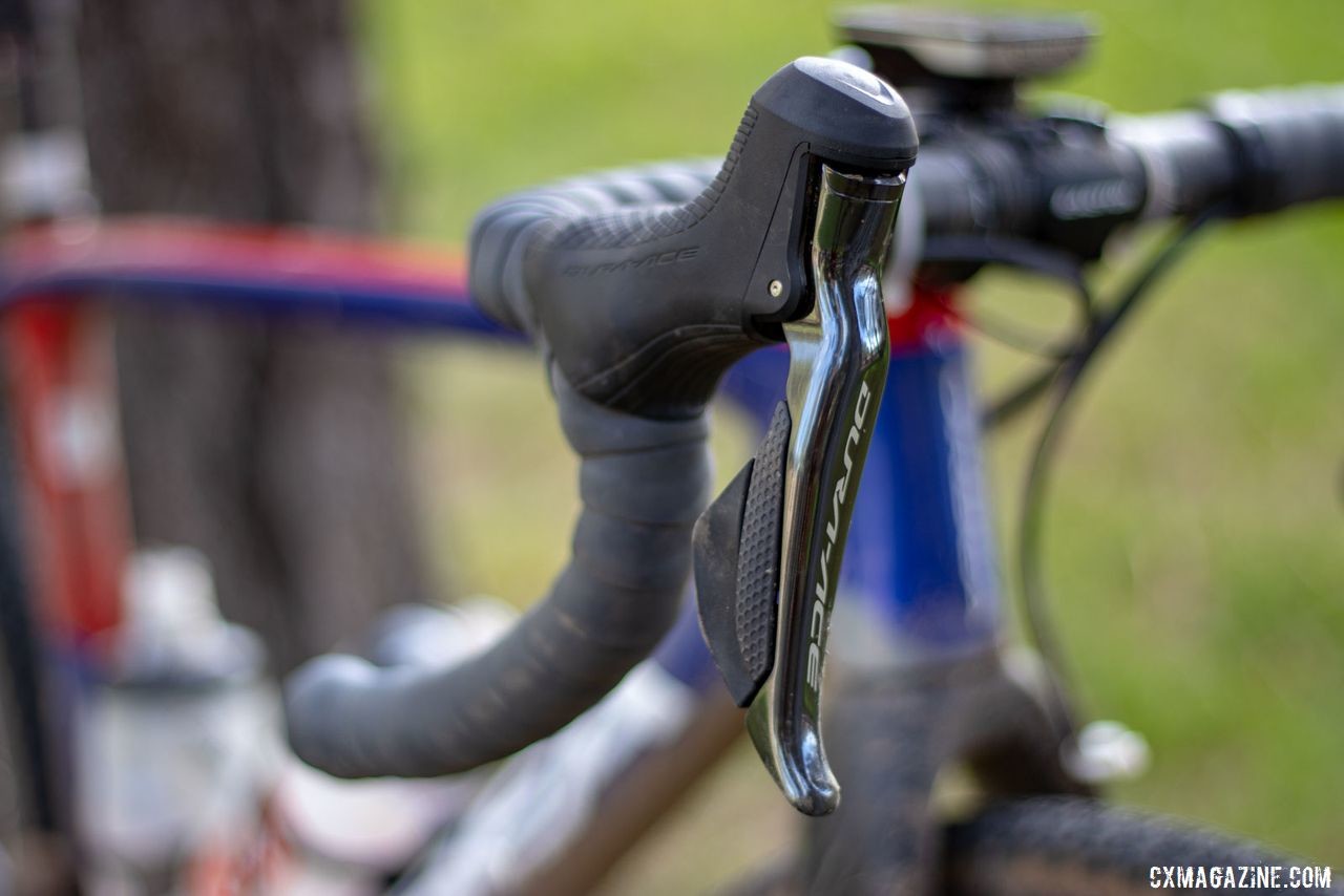 R9170 Di2 levers provide shift and brake control. Katerina Nash's 2019 Lost and Found-winning gravel bike. © A. Yee / Cyclocross Magazine