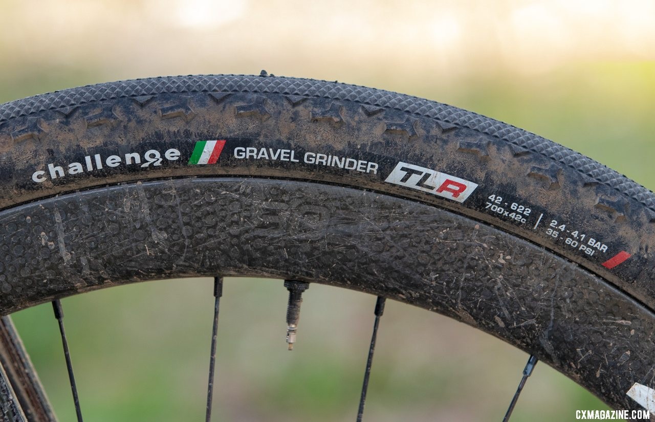 Ortenblad used Challenge's new 42mm Gravel Grinder TLR tubeless tire on Zipp 303 wheels. They appeared substantially larger than advertised. Tobin Ortenblad's 2019 Lost and Found-winning Santa Cruz Stigmata. © A. Yee / Cyclocross Magazine