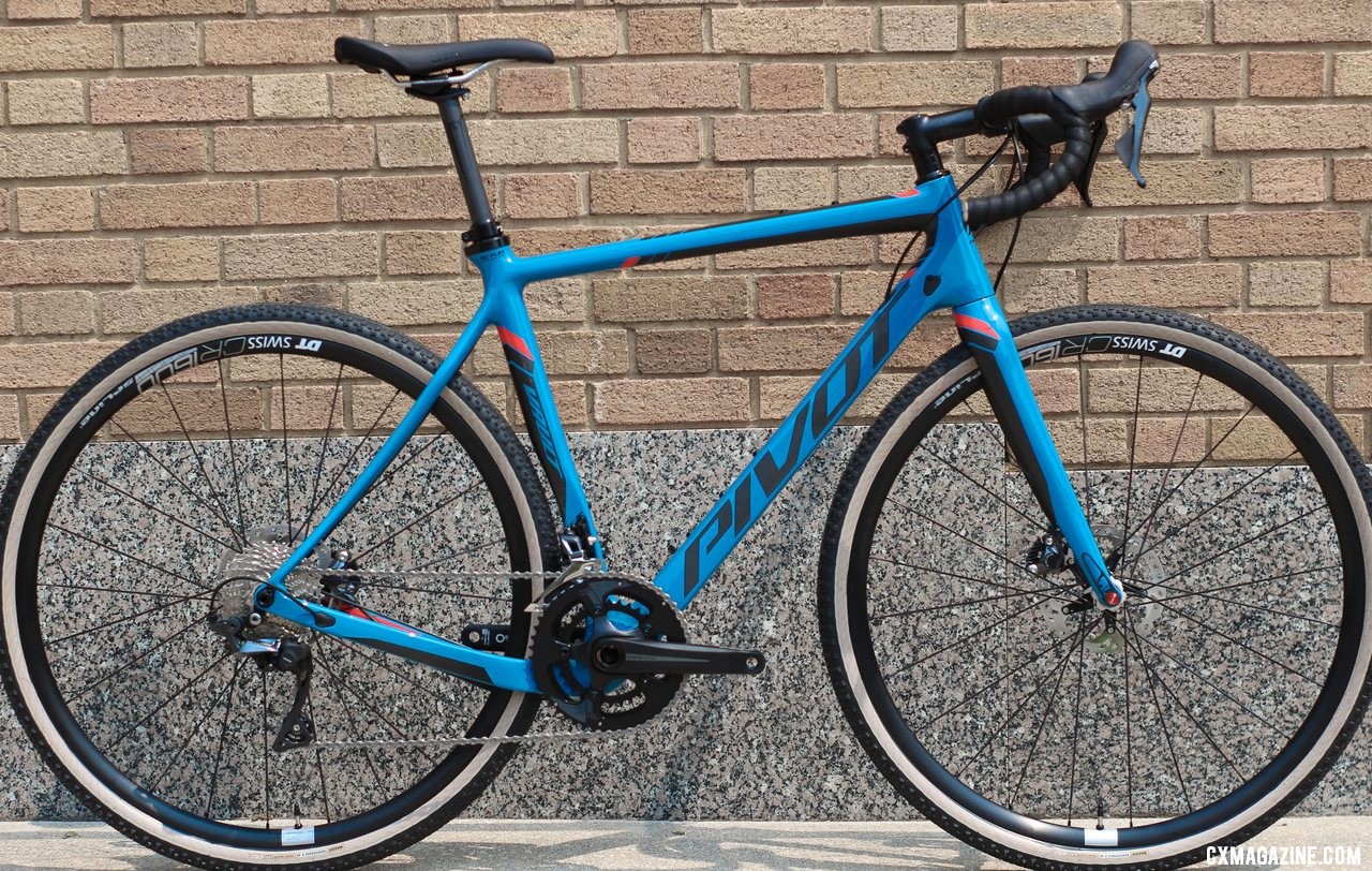 Pivot's all-new versatile Vault cyclocross/gravel bike with a Shimano Pro Ultegra 2x build. © Cyclocross Magazine