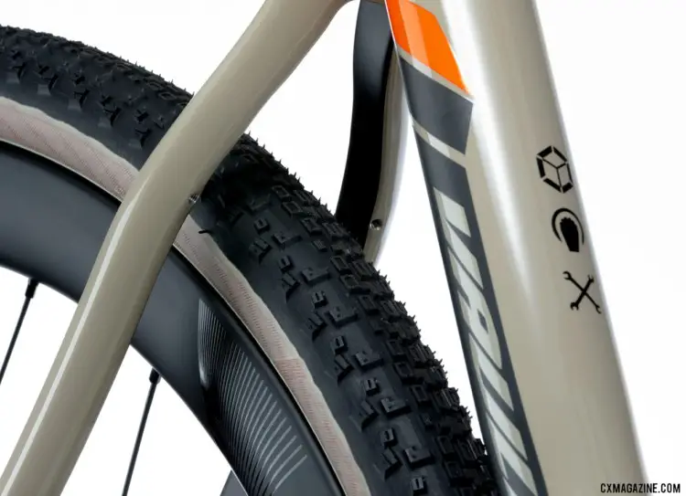Pivot's allnew versatile Vault cyclocross / gravel bike features