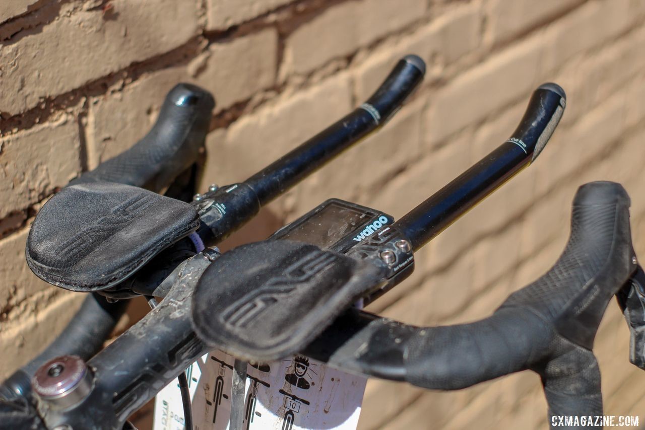 Strickland went aero with ENVE SES Aero Handlebar Clip-on bars. Colin Strickland's 2019 Dirty Kanza 200 Allied Able. © Z. Schuster / Cyclocross Magazine