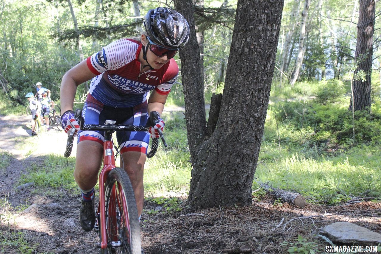 Abi Yates powers her way up the Sven Hill. 2019 Women's MontanaCrossCamp, Thursday. © Z. Schuster / Cyclocross Magazine