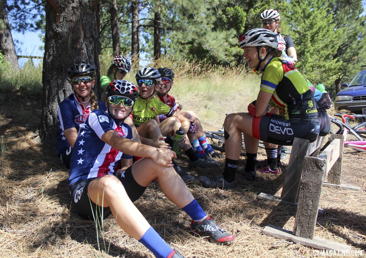 Campers take a break after the morning on-the-bike session. 2019 Women's MontanaCrossCamp, Thursday. © Z. Schuster / Cyclocross Magazine