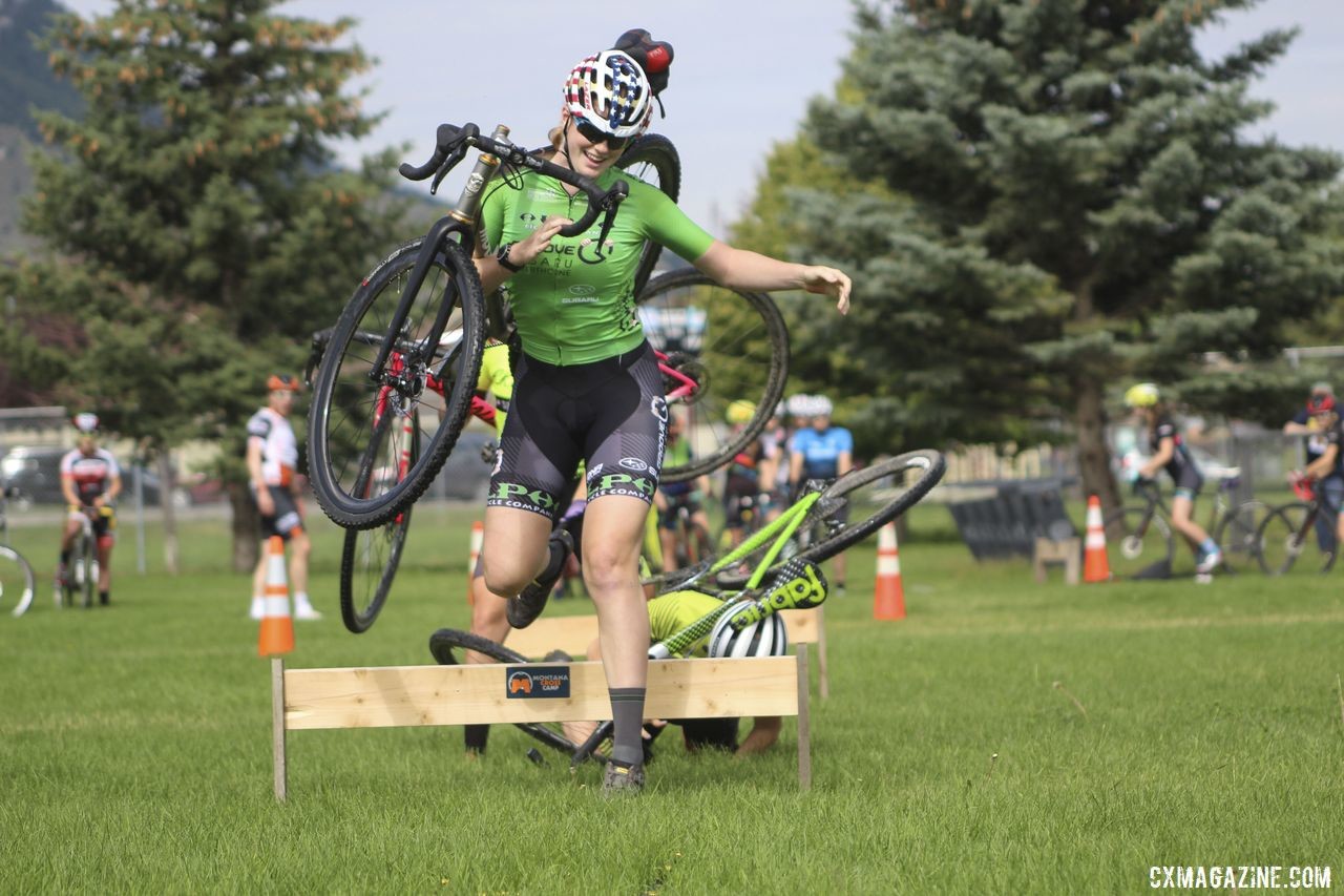 The first relay got rowdy early on behind Lauren Zoerner. 2019 Women's MontanaCrossCamp, Wednesday AM. © Z. Schuster / Cyclocross Magazine