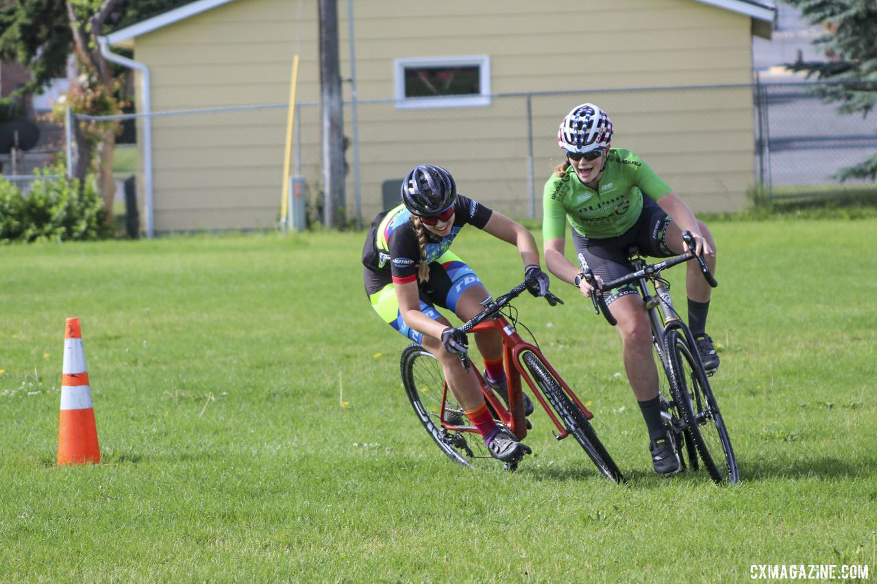 Campers pushed each other during the passing drill. 2019 Women's MontanaCrossCamp, Wednesday AM. © Z. Schuster / Cyclocross Magazine