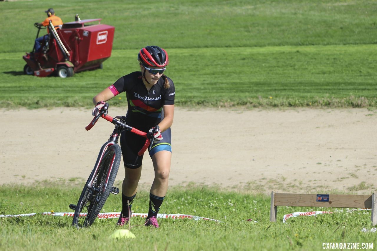 The lawnmower guy may have been the only spectator for Friday morning's session. 2019 Women's MontanaCrossCamp, Friday. © Z. Schuster / Cyclocross Magazine