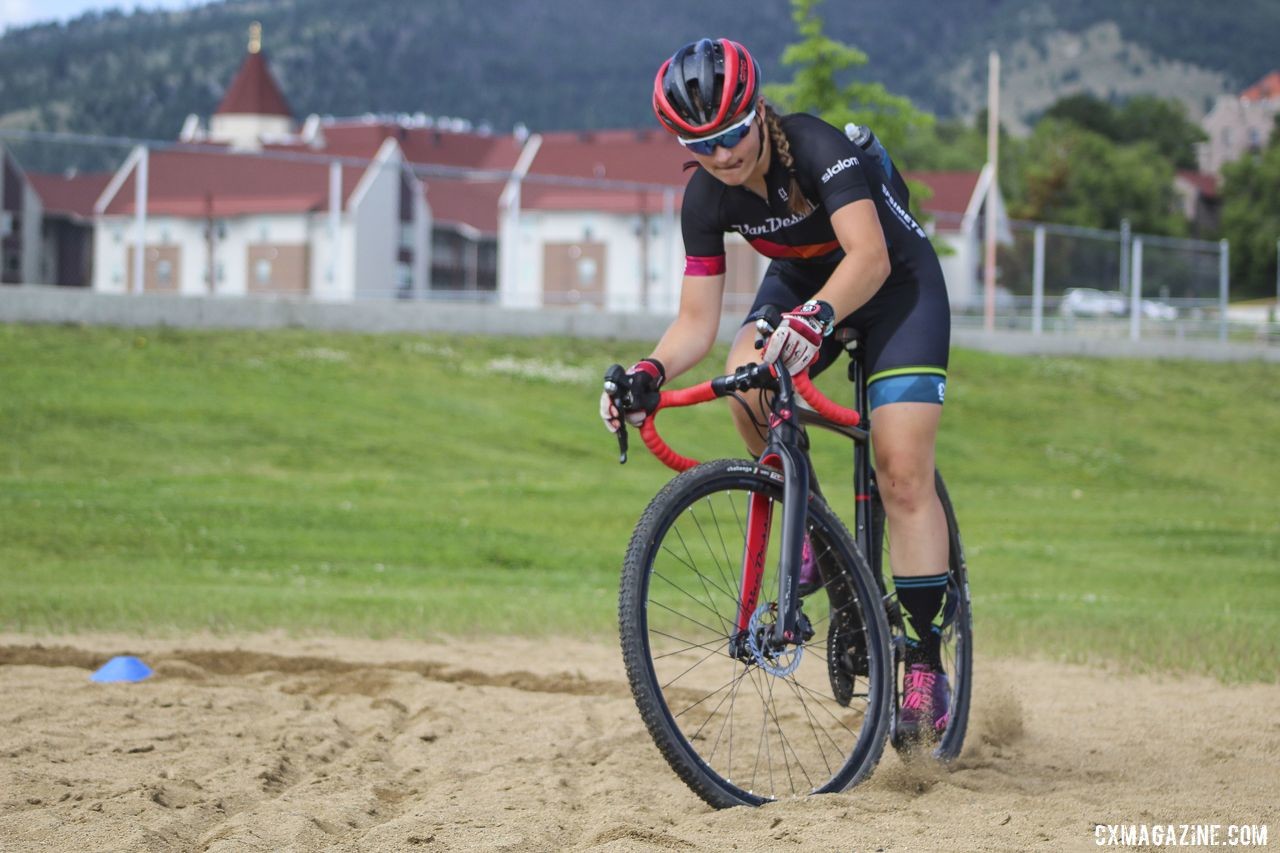 Callah Robinson rips the sand during the final on-the-bike session at camp. 2019 Women's MontanaCrossCamp. © Z. Schuster / Cyclocross Magazine