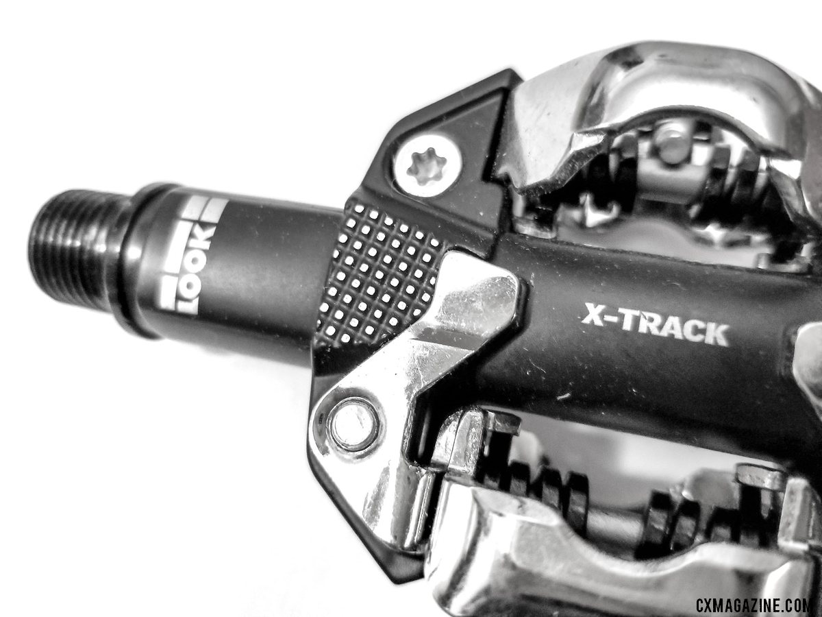 The Look X-Track mountain bike / cyclocross SPD-compatible clipless pedal offers a wide stance and texture for grip. © A. Yee / Cyclocross Magazine
