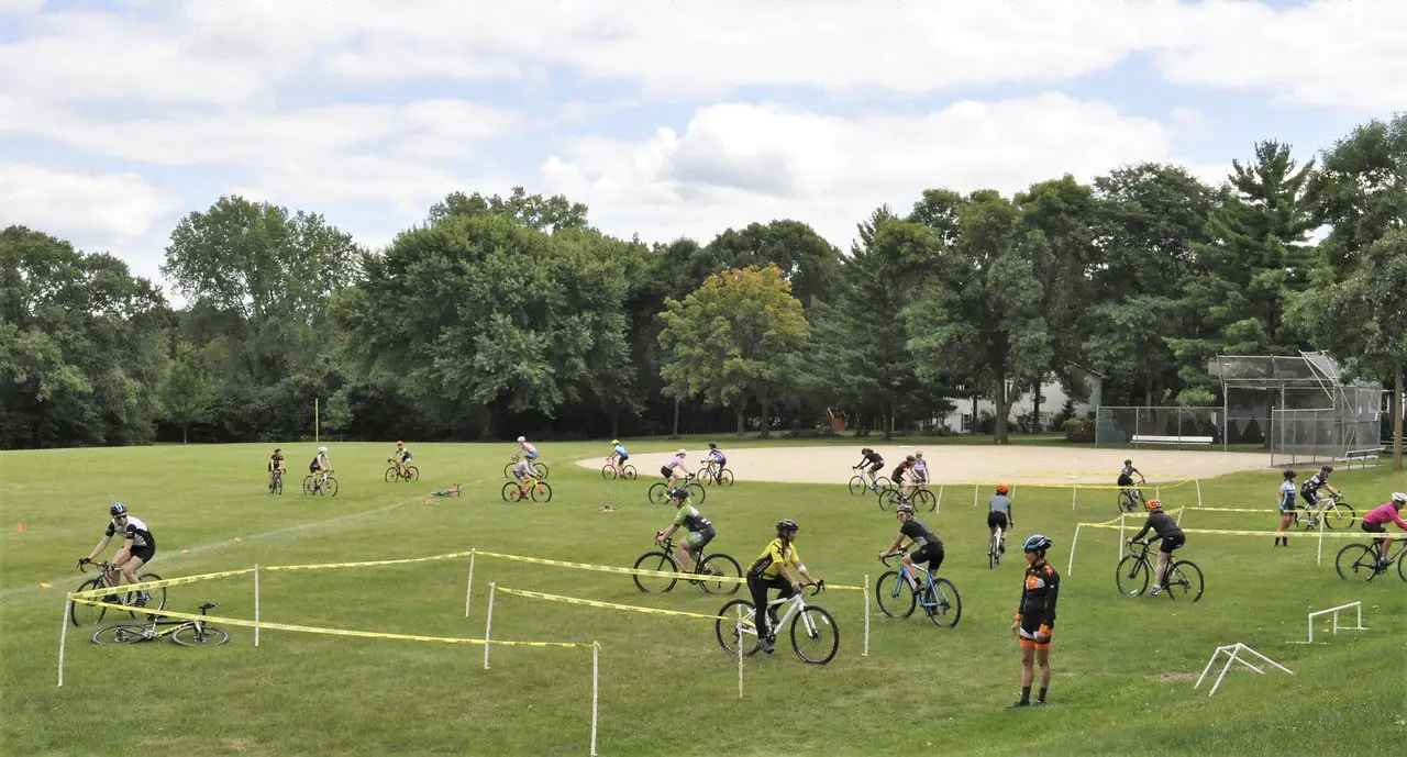 Corey Coogan Cisek hosted a Women's clinic in Minnesota last weekend. photo: Kim Pearce