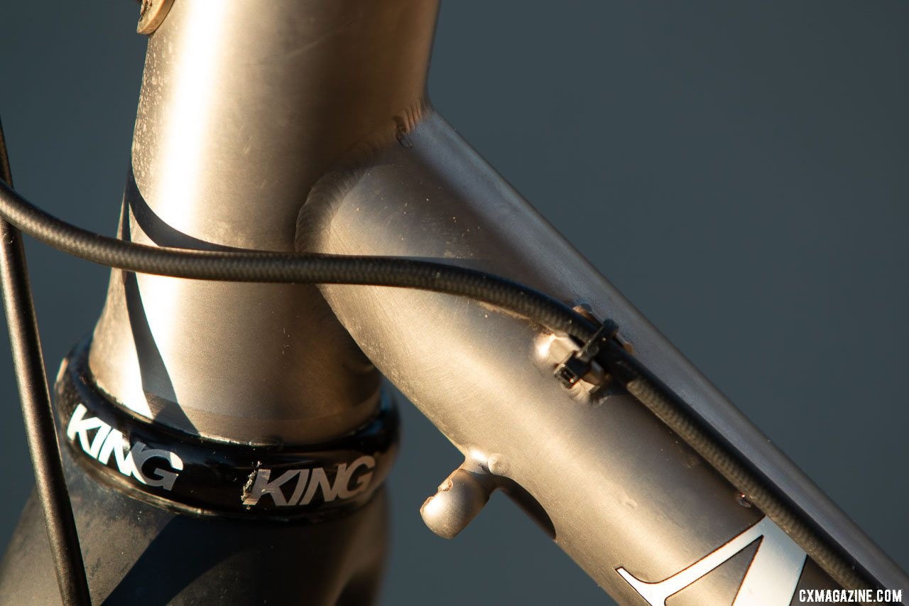 Our test bike featured externally-routed cables and hoses, but internal routing is an upgrade option. Merlin Sandstone titanium gravel bike. © Cyclocross Magazine