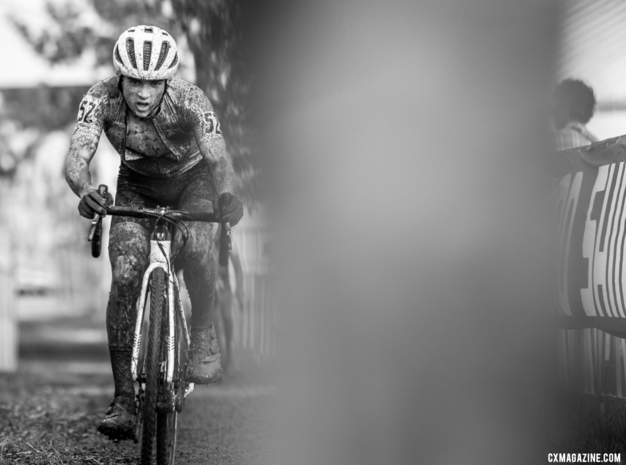 Strohmeyer stormed to a UCI Junior win after Saturday night's downpour. 2019 Jingle Cross. © A. Yee / Cyclocross Magazine