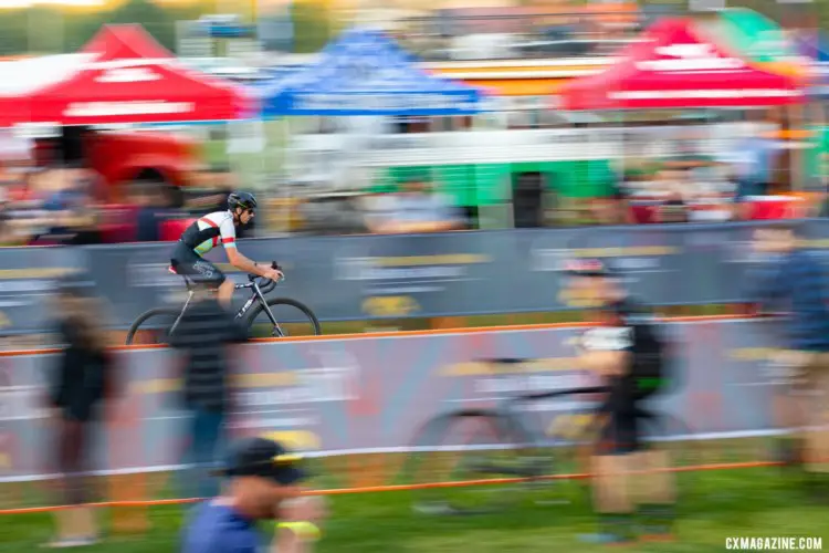 Amateurs raced before the pros in daylight on Friday. 2019 Jingle Cross. © A. Yee / Cyclocross Magazine
