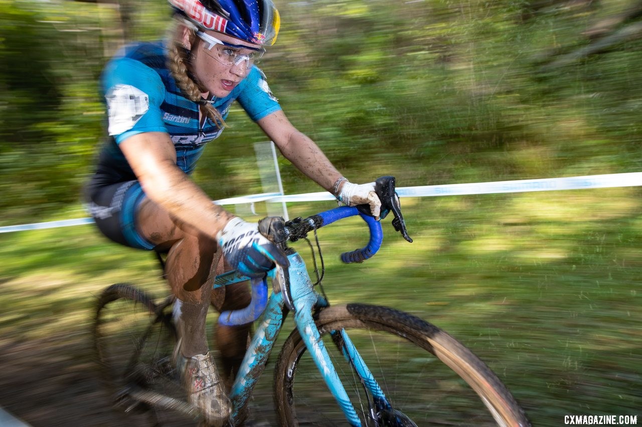 Evie Richards climbed had another fast start and kept at it, finished 3rd. 2019 Jingle Cross Sunday UCI C1, Elite Women. © A. Yee / Cyclocross Magazine