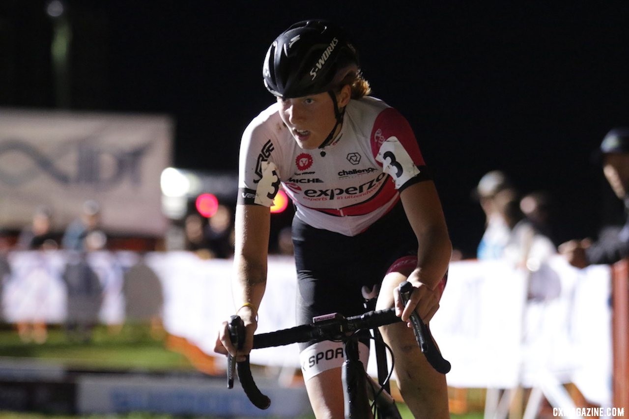 Manon Bakker pushes to regain Jenn Jackson's wheel. 2019 Jingle Cross Friday Night Elite Women. © D. Mable / Cyclocross Magazine