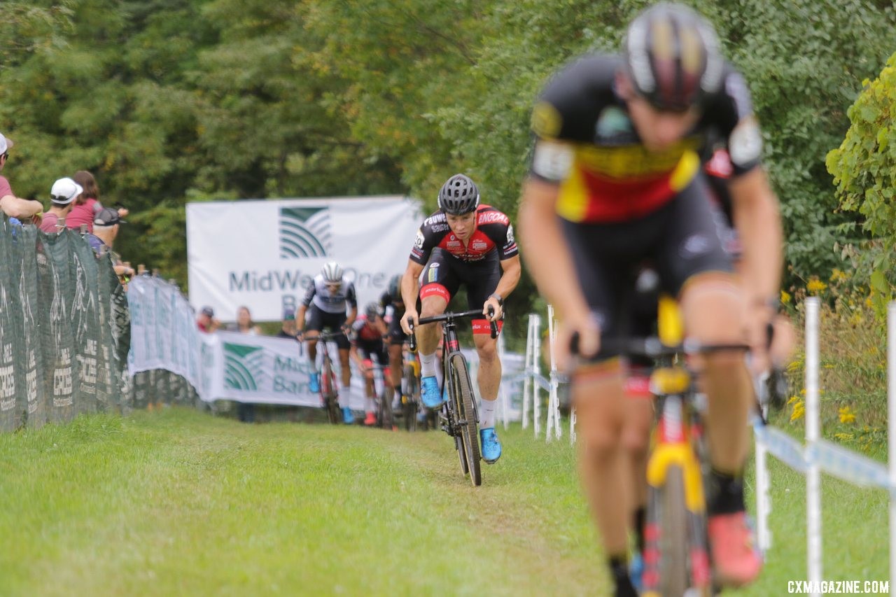 Laurens Sweeck gives chase of Aerts. 2019 Jingle Cross World Cup, Elite Men. © D. Mable / Cyclocross Magazine