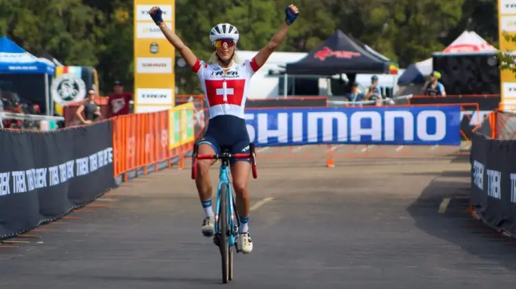 Jolanda Neff wins the 2019 Trek CX Cup. © Z. Schuster / Cyclocross Magazine