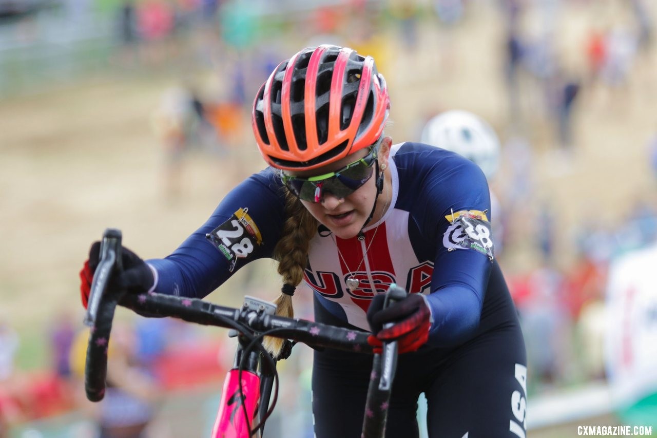 Aubrey Drummond climbs the side of Mt. Krumpit. 2019 Jingle Cross World Cup, Elite Women. © D. Mable / Cyclocross Magazine