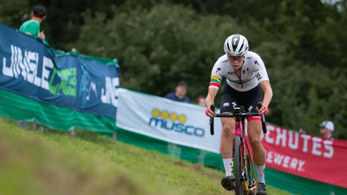 Maghalie Rochette in control early at the 2019 Jingle Cross World Cup. Elite Women. © A. Yee / Cyclocross Magazine