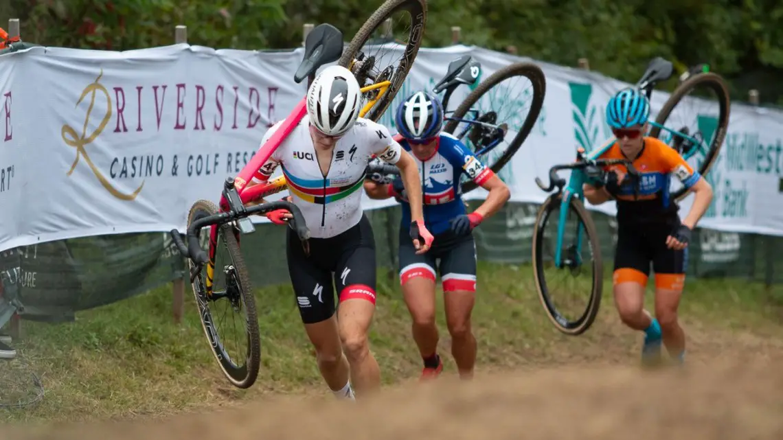 Rochette, Nash and Honsinger in control midway through the race. 2019 Jingle Cross World Cup. Elite Women. © A. Yee / Cyclocross Magazine