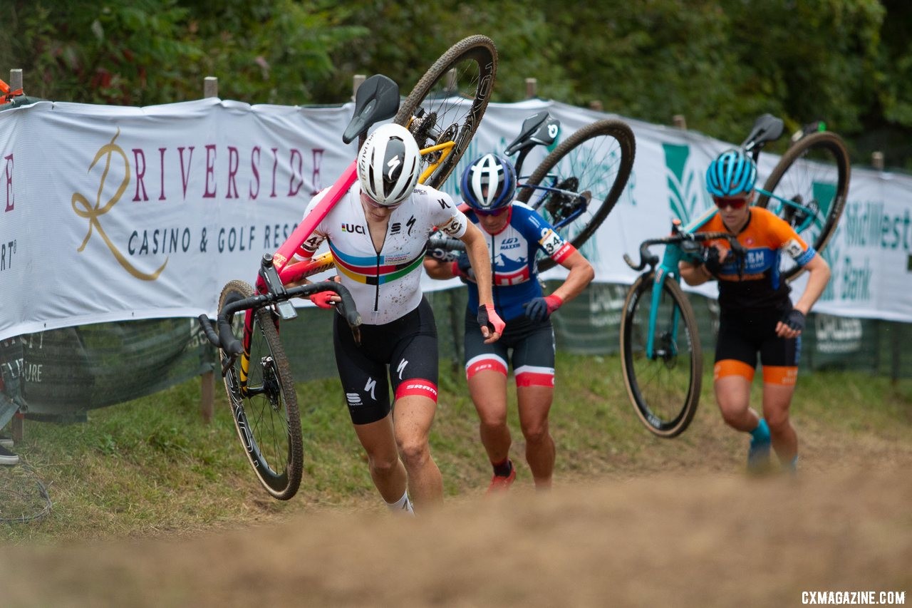 Rochette, Nash and Honsinger in control midway through the race. 2019 Jingle Cross World Cup. Elite Women. © A. Yee / Cyclocross Magazine