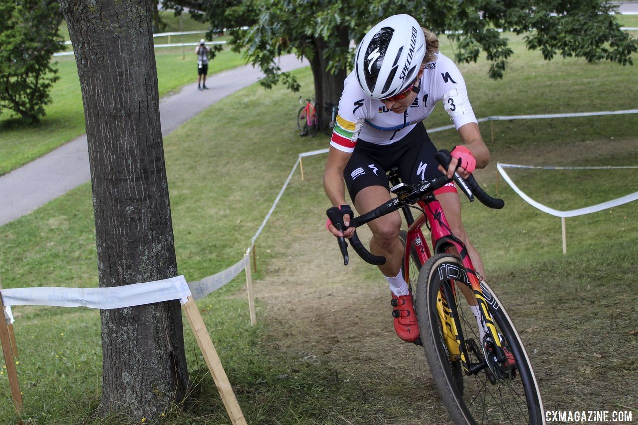 Maghalie Rochette had a big gap in Lap 2. 2019 Rochester Cyclocross Day 1. © Z. Schuster / Cyclocross Magazine