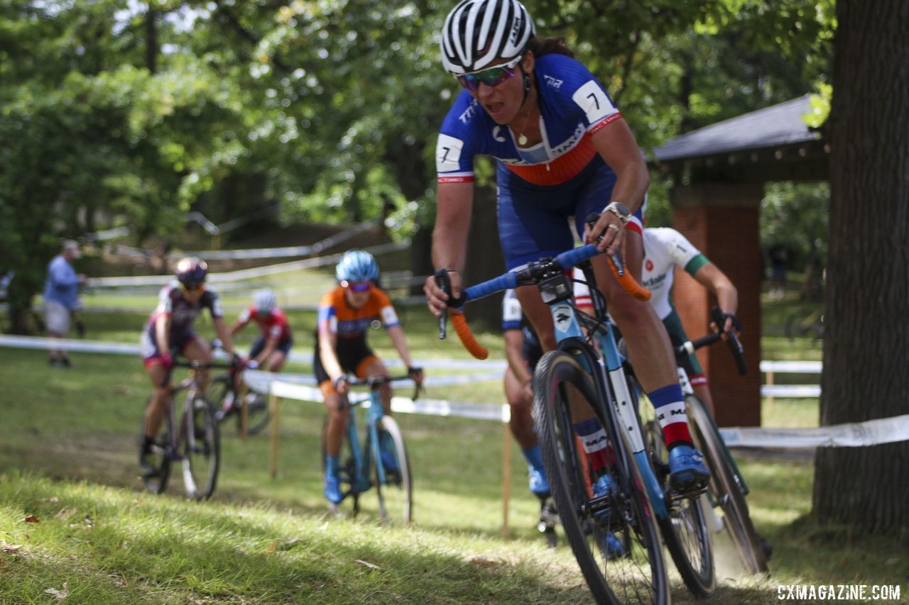 Caroline Mani pushes the pace chasing after Rochette. 2019 Rochester Cyclocross Day 1. © Z. Schuster / Cyclocross Magazine
