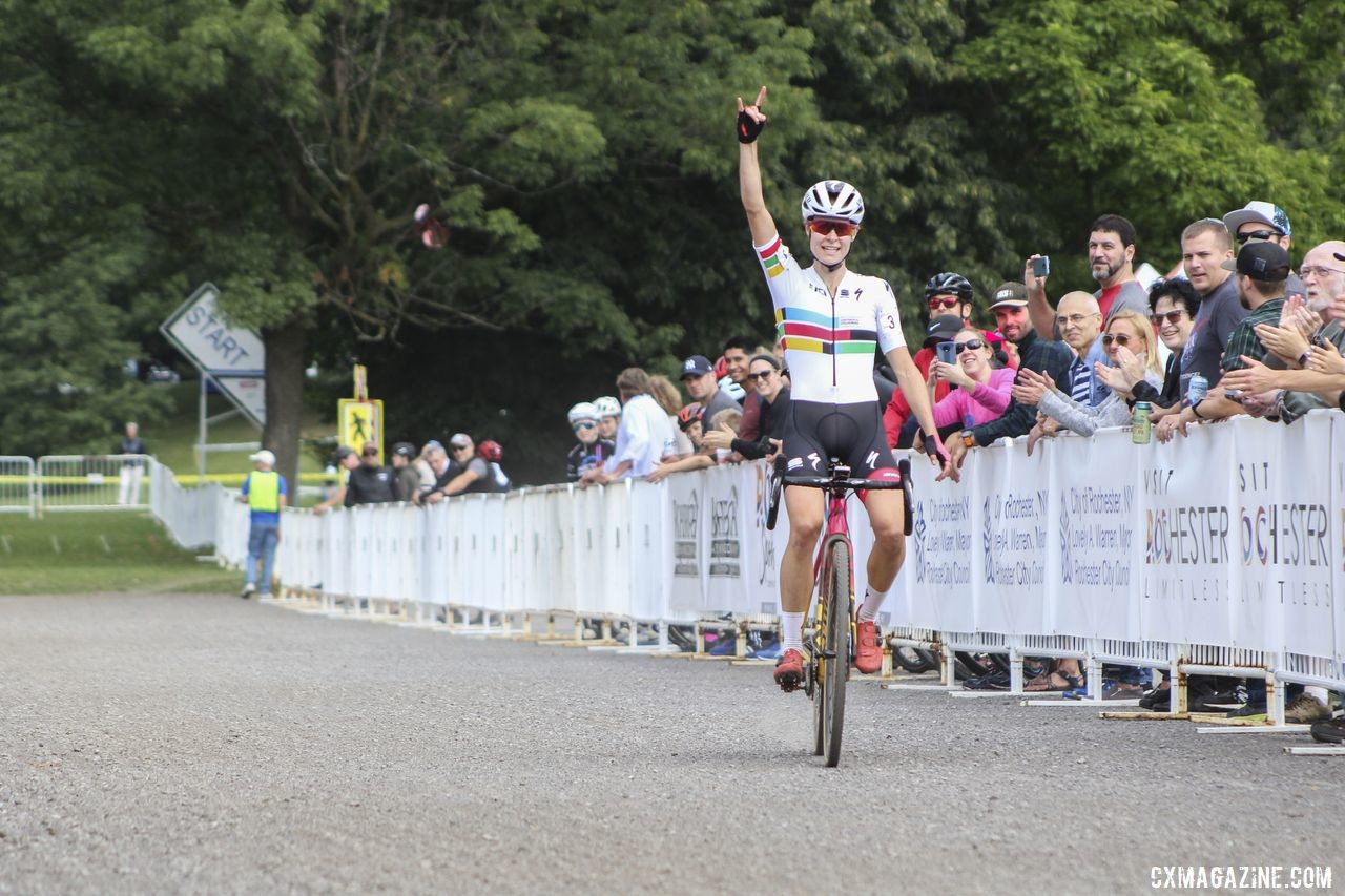 Maghalie Rochette took the C1 at Rochester for the second-straight year. 2019 Rochester Cyclocross Day 1. © Z. Schuster / Cyclocross Magazine