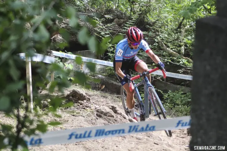 Courtenay McFadden hits the first part of Double Trouble. 2019 Rochester Cyclocross Day 2, Sunday. © Z. Schuster / Cyclocross Magazine