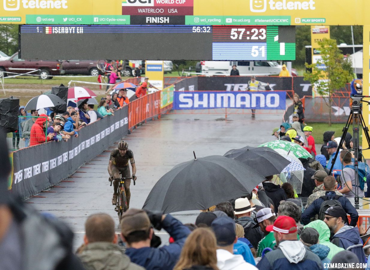 Aerts had an impressive second, but left Trek without a Trek victory at the World Cup. 2019 World Cup Waterloo. © D. Mable / Cyclocross Magazine