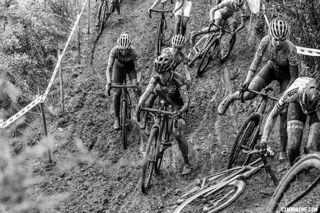 The many off-cambers on the World Cup Waterloo course turned treacherous in the mud. 2019 World Cup Waterloo, Elite Women. © D. Mable / Cyclocross Magazine