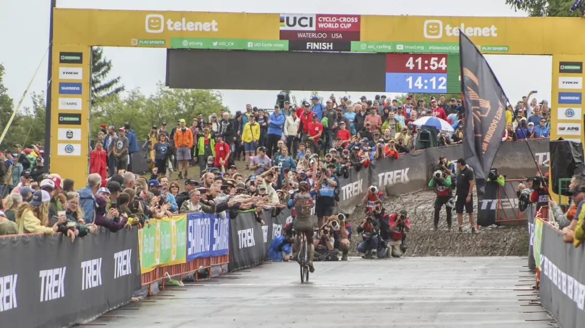 Katerina Nash celebrates her win in the mud at Waterloo. 2019 World Cup Waterloo. © Z. Schuster / Cyclocross Magazine