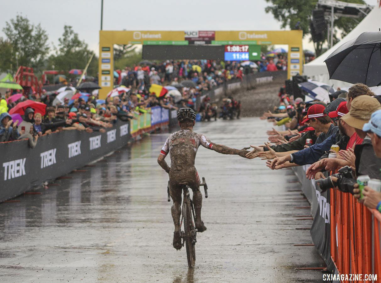 Eli Iserbyt was a man of the people in celebrating his World Cup Waterloo win. 2019 World Cup Waterloo. © Z. Schuster / Cyclocross Magazine