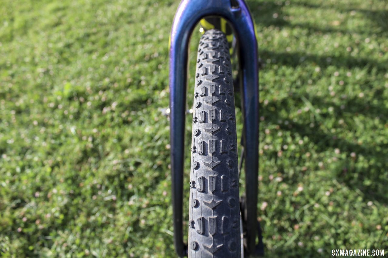 Like many of his competitors, Baestaens opted for an intermediate tread with FMB Slaloms. Vincent Baestaens Rochester Day 1 Winning Scott Addict CX. © Z. Schuster / Cyclocross Magazine