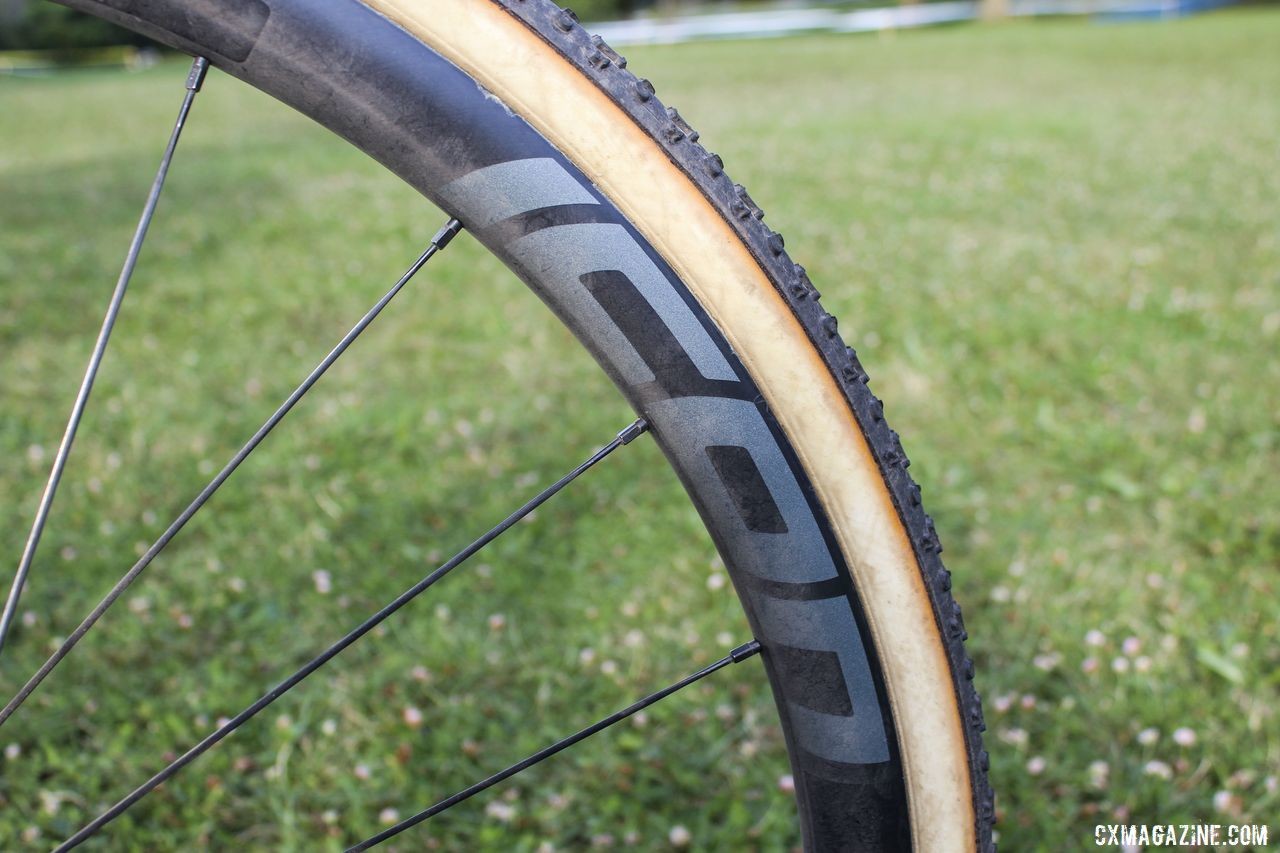 Baestaens mounted his FMB tubulars to Icon T3.0 carbon tubular rims. Vincent Baestaens Rochester Day 1 Winning Scott Addict CX. © Z. Schuster / Cyclocross Magazine