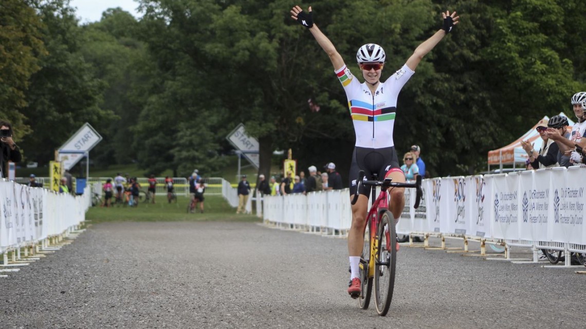 Maghalie Rochette celebrates her double at Rochester. 2019 Rochester Cyclocross Day 2. © Z. Schuster / Cyclocross Magazine