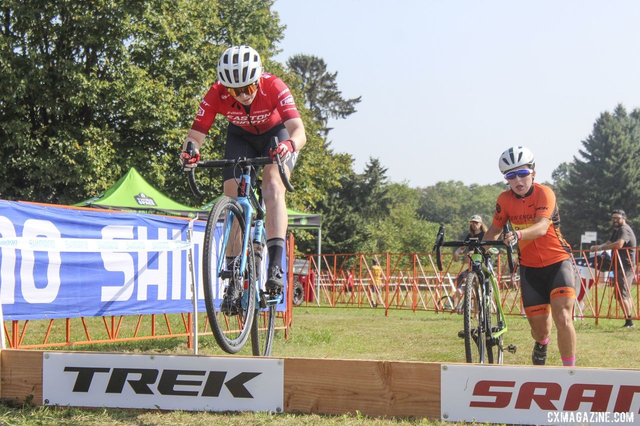 Bridget Tooley brought her air show to Trek on Friday. 2019 Helen100 Junior Women's Race, Trek CX Cup. © Z. Schuster / Cyclocross Magazine