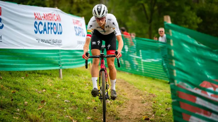 Maghalie Rochette focuses on the Mt. Krumpit descent while solo off the front. 2019 Jingle Cross Weekend. © Drew Coleman