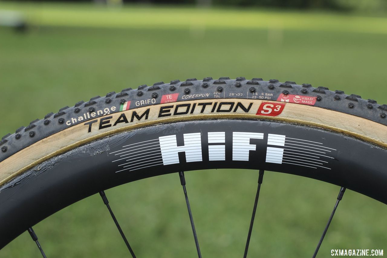 Team S&M CX added Challenge as a sponsor this year, and the team is racing on Team Edition tubulars. Clara Honsinger's 2019/20 Kona Major Jake. © Z. Schuster / Cyclocross Magazine