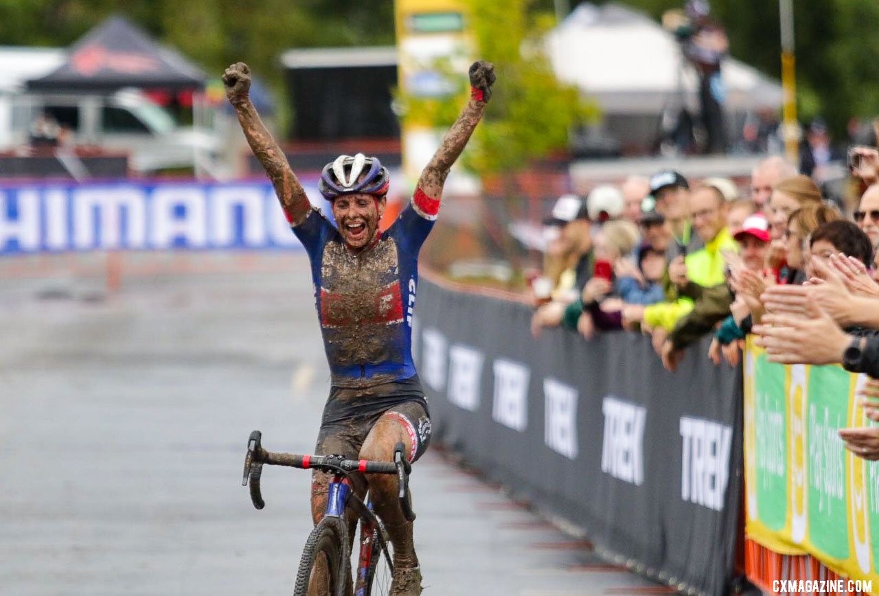 Katerina Nash wins the 2019 World Cup Waterloo. © D. Mable / Cyclocross Magazine