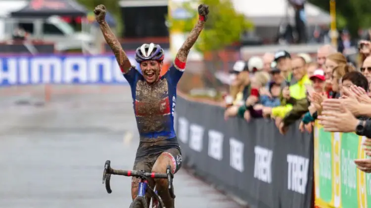 Katerina Nash wins the 2019 World Cup Waterloo. © D. Mable / Cyclocross Magazine