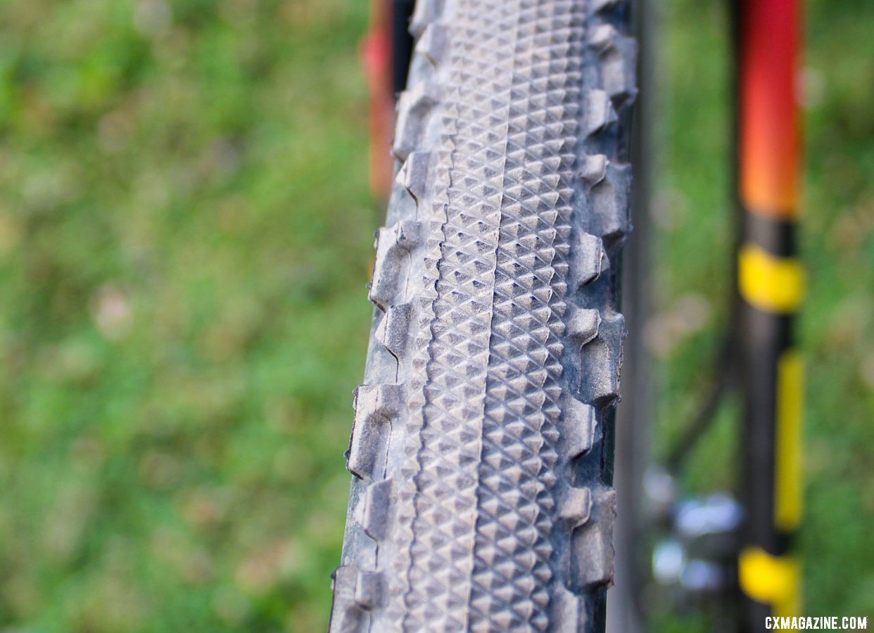 Challenge Tires' Chicane file tread offered a fast-rolling center with aggressive side knobs. Maghalie Rochette's Rochester Cyclocross-winning S-Works Crux. © Z. Schuster / Cyclocross Magazine