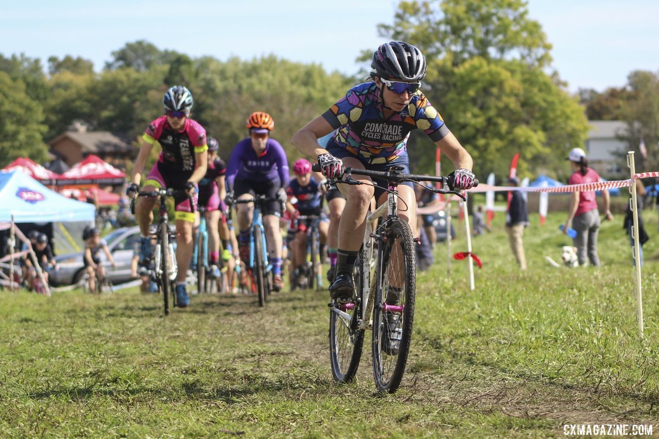 The Women's Cat 3/4 race got out to a fast start. 2019 CCC Hopkins Park CX at Indian Lakes. © Z. Schuster / Cyclocross Magazine