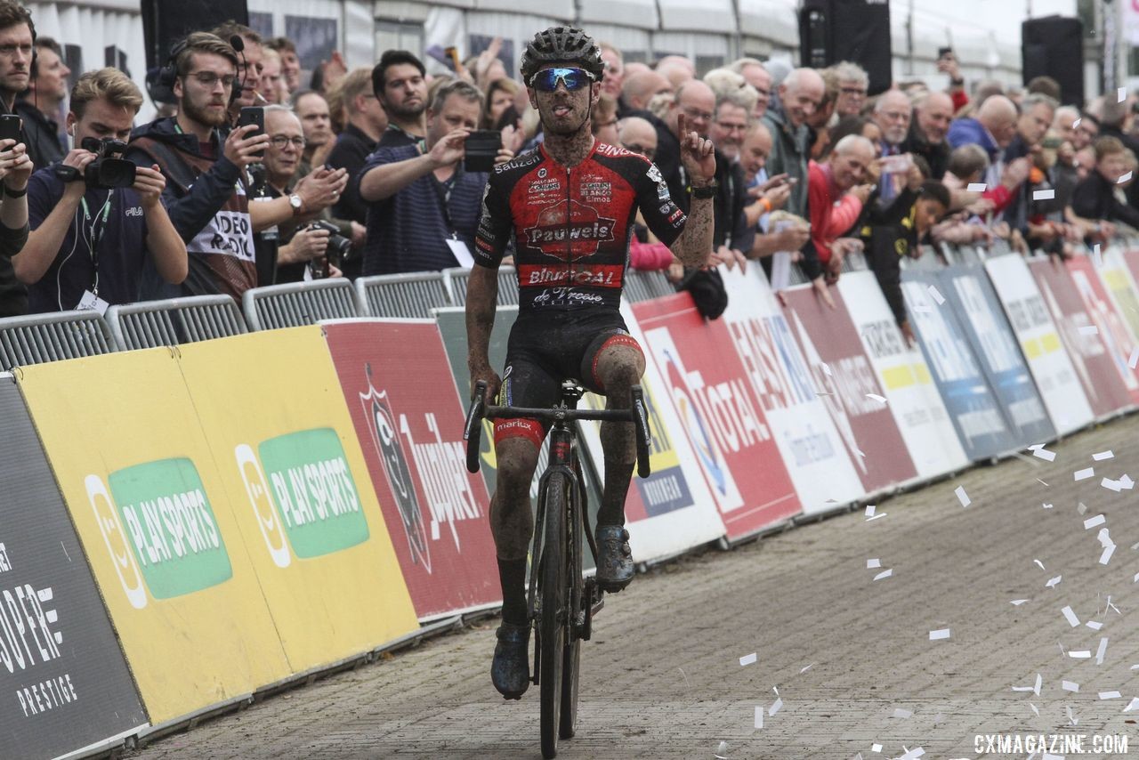 Eli Iserbyt took his fourth win of the season at Gieten. 2019 Superprestige Gieten. © B. Hazen / Cyclocross Magazine