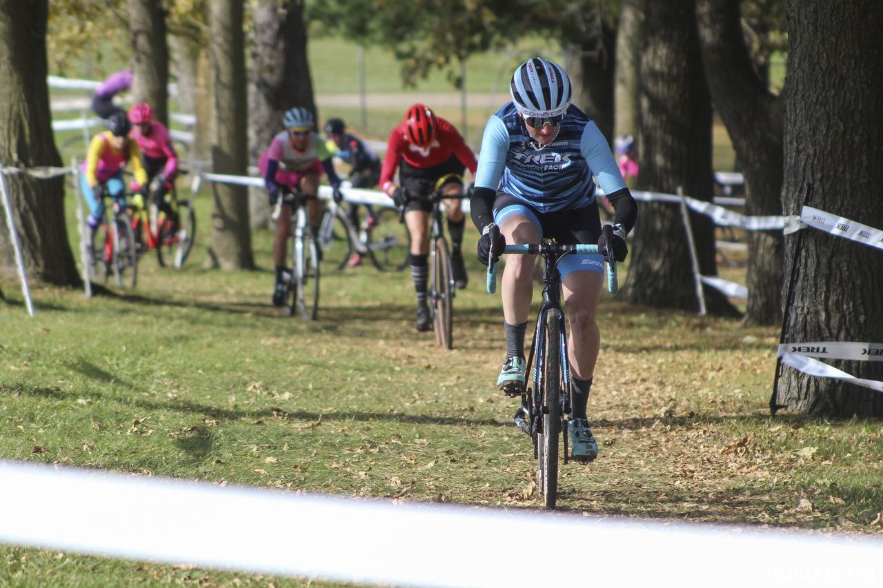 Feldy Poof Erin Feldhausen took the lead early in the Elite Women's race. 2019 Cross Fire Halloween Race, Wisconsin. © Z. Schuster / Cyclocross Magazine