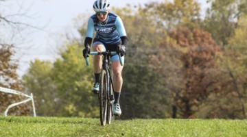 Erin Feldhausen, aka Feldy Poof, took control of the Elite Women's race early on. 2019 Cross Fire Halloween Race, Wisconsin. © Z. Schuster / Cyclocross Magazine