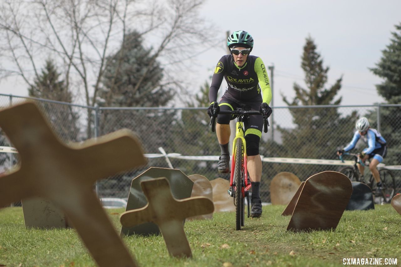 The graveyard did not claim any new victims during Saturday's race. 2019 Cross Fire Halloween Race, Wisconsin. © Z. Schuster / Cyclocross Magazine