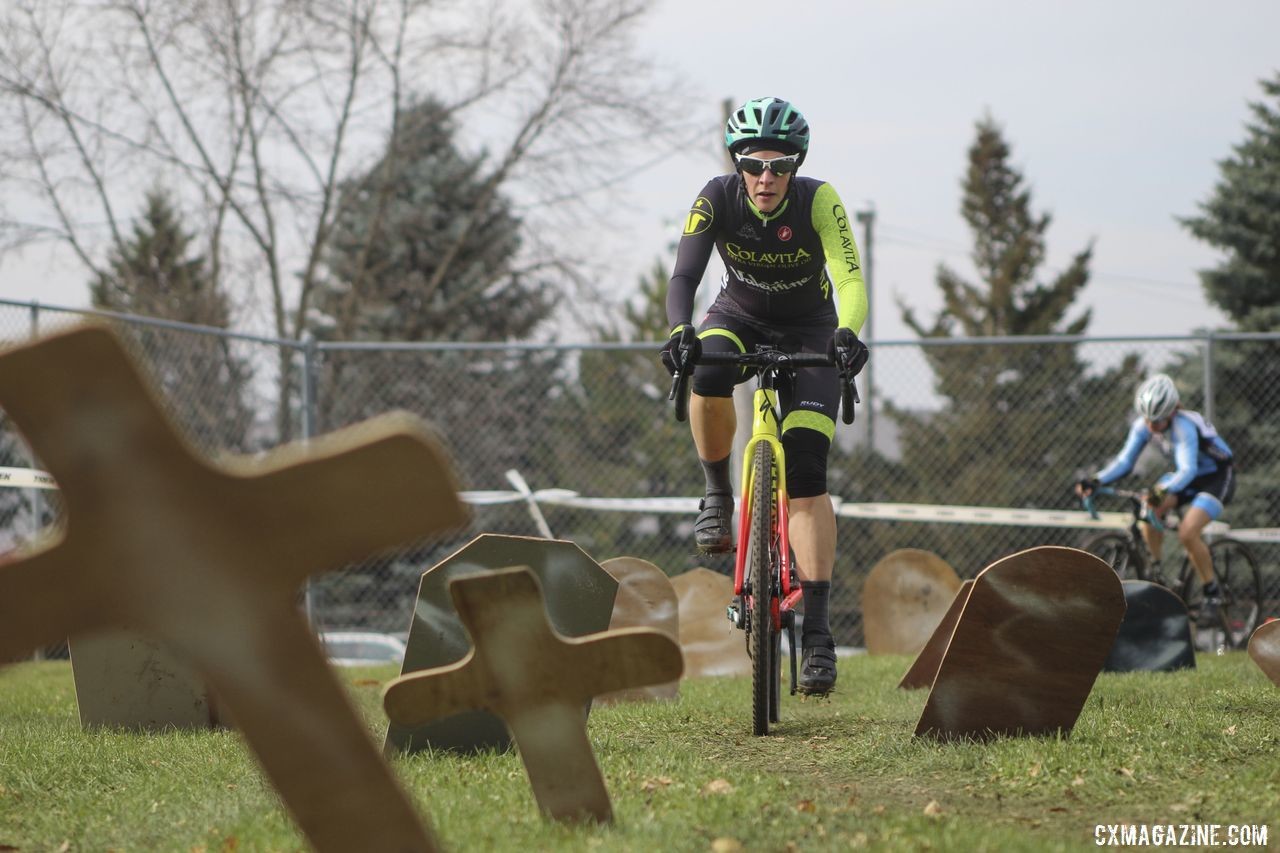 The graveyard did not claim any new victims during Saturday's race. 2019 Cross Fire Halloween Race, Wisconsin. © Z. Schuster / Cyclocross Magazine