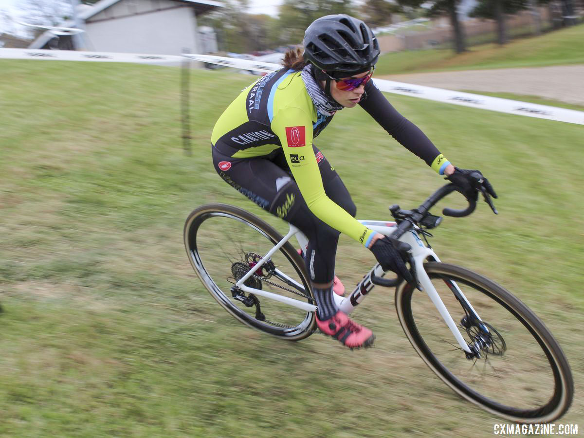 Speeds were high on Saturday's course at Angell Park. 2019 Cross Fire Halloween Race, Wisconsin. © Z. Schuster / Cyclocross Magazine