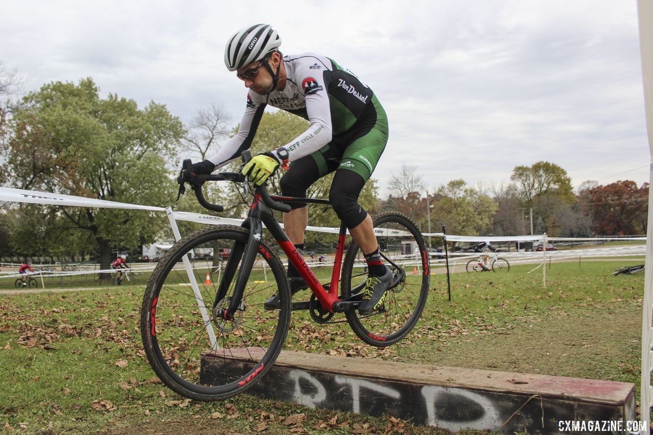 Once he got a lead, Corey Stelljes held it to the finish. 2019 Cross Fire Halloween Race, Wisconsin. © Z. Schuster / Cyclocross Magazine