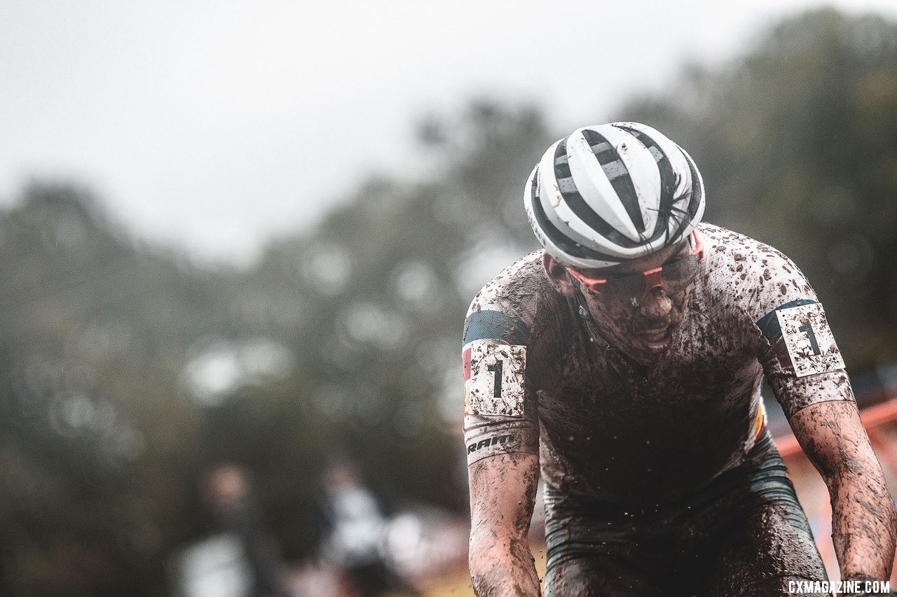 Curtis White continued his impressive season with a Day 2 win. 2019 FayetteCross, Fayetteville, Arkansas. © Kai Caddy